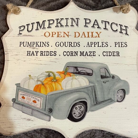 Pumpkin patch sign with truck and pumpkins NWT - Picture 2 of 7